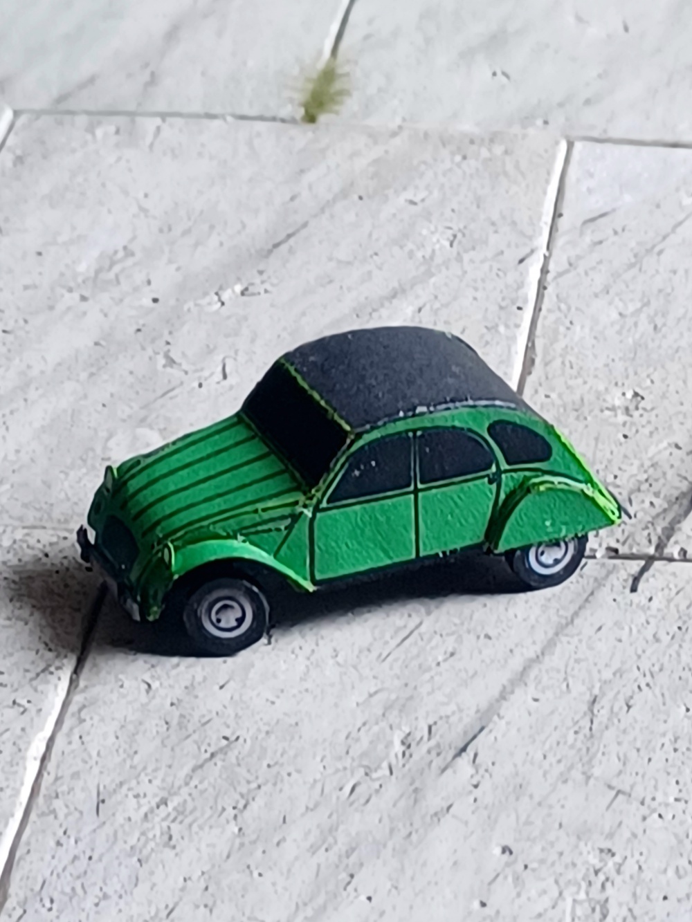Citroen 2CV (Plná velikost v novém okně) Citroen 2CV