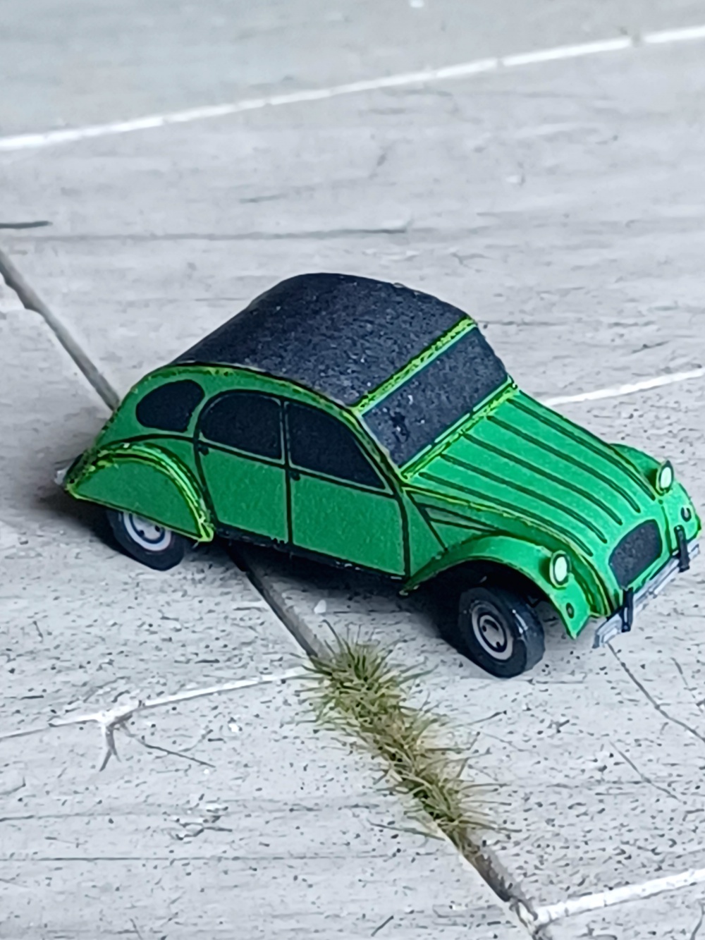 Citroen 2CV (Plná velikost v novém okně) Citroen 2CV