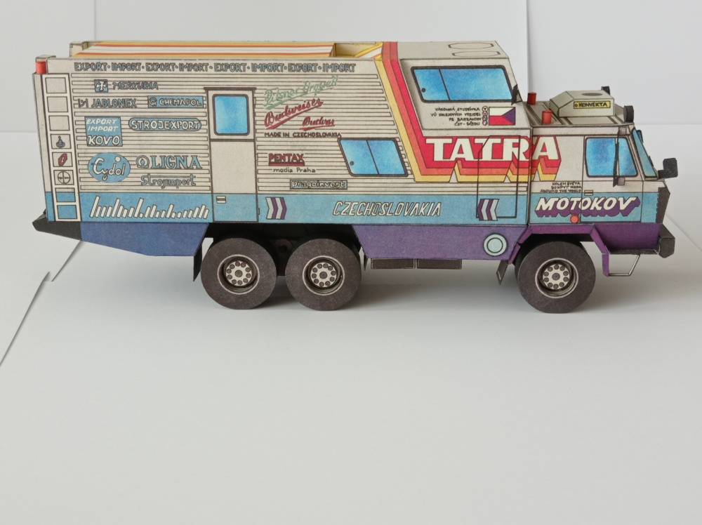 414104