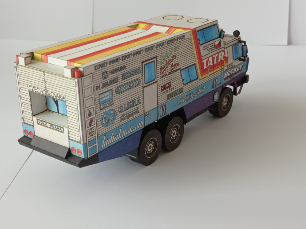 414105