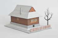 Zasne�en� drevenica z Oravy
