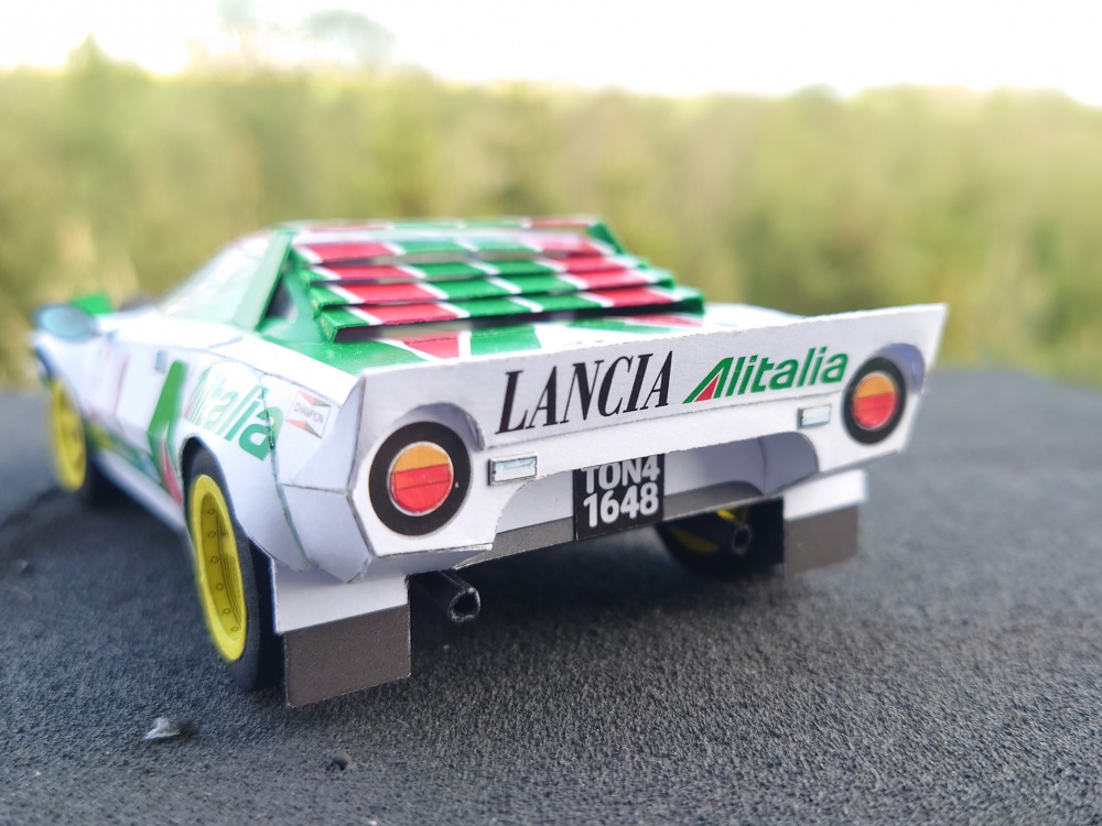 Lancia stratos alitalia (Plná velikost v novém okně) Lancia stratos alitalia