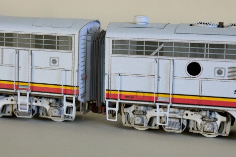 EMD F7 Santa Fe ''Warbonnet'' EMD F7 Santa Fe ''Warbonnet''