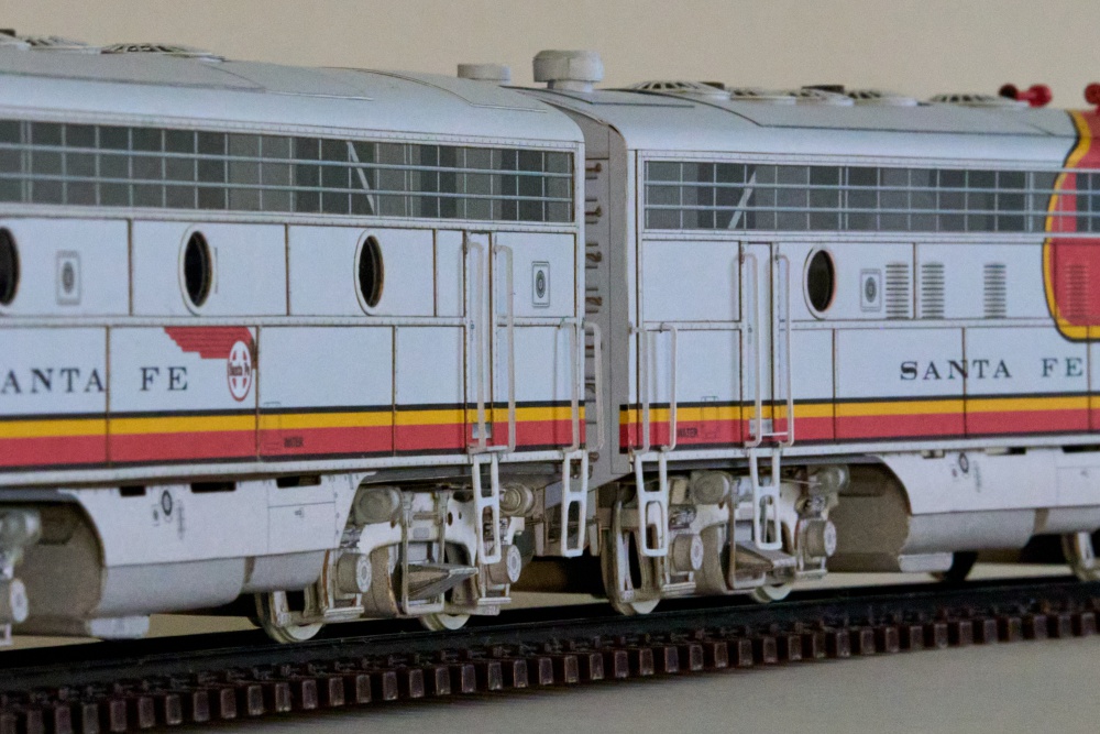 EMD F7 Santa Fe ''Warbonnet'' (Plná velikost v novém okně) EMD F7 Santa Fe ''Warbonnet''