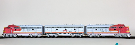 EMD F7 Santa Fe ''Warbonnet'' EMD F7 Santa Fe ''Warbonnet''