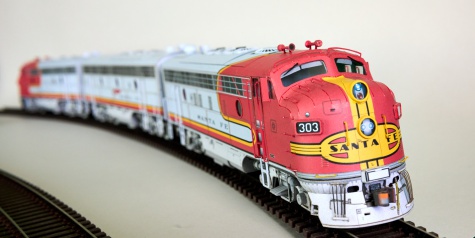EMD F7 Santa Fe ''Warbonnet'' EMD F7 Santa Fe ''Warbonnet''