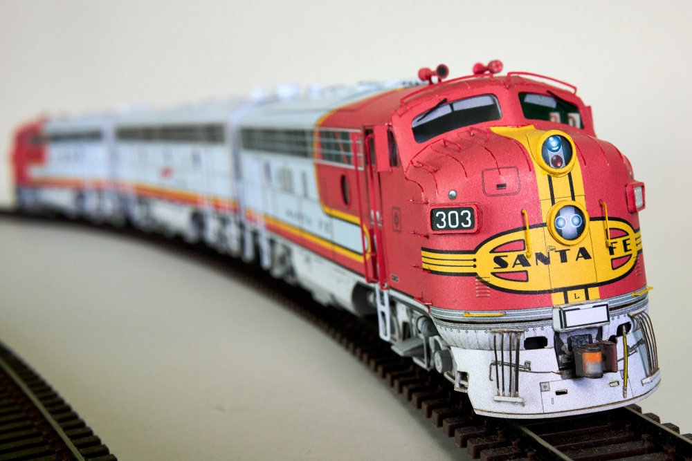 EMD F7 Santa Fe ''Warbonnet''