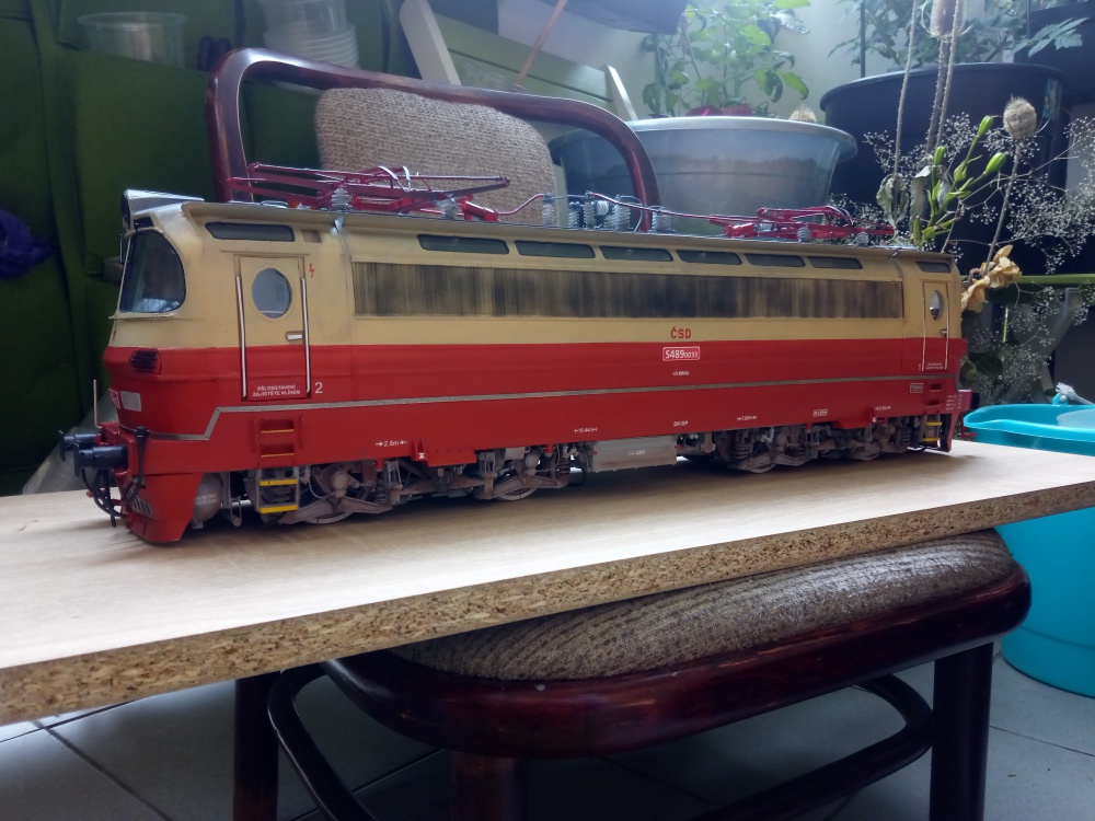 417243
