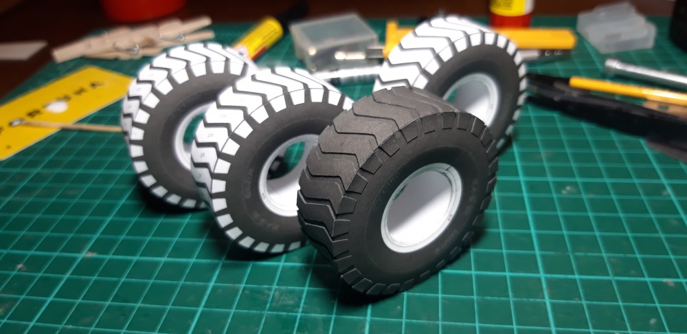 417487