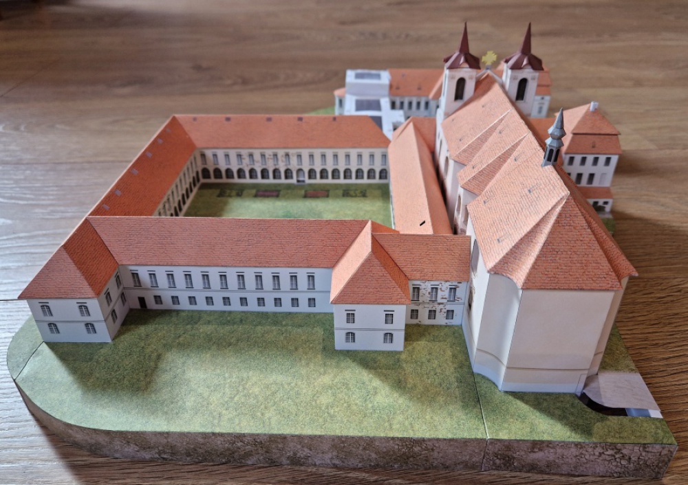 Benediktinské opatství Rajhrad (Plná velikost v novém okně) Benediktinské opatství Rajhrad