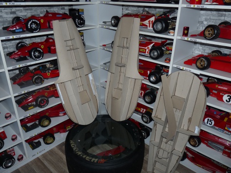 Závodní lodě Ferrari Závodní lodě Ferrari