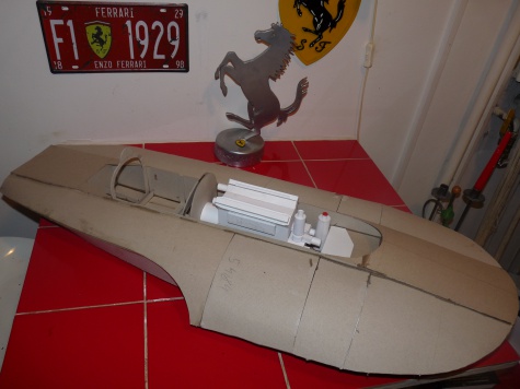 Závodní lodě Ferrari Závodní lodě Ferrari