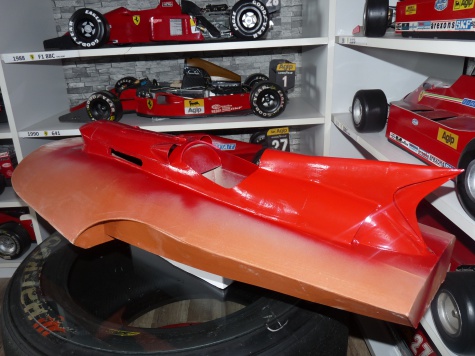 Závodní lodě Ferrari Závodní lodě Ferrari