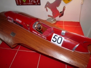 Z�vodn� lod� Ferrari