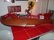 Z�vodn� lod� Ferrari