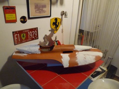 Závodní lodě Ferrari Závodní lodě Ferrari