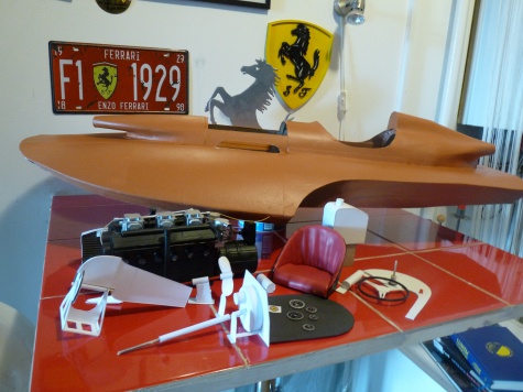 Závodní lodě Ferrari Závodní lodě Ferrari