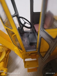 Autogreidr DZ 143