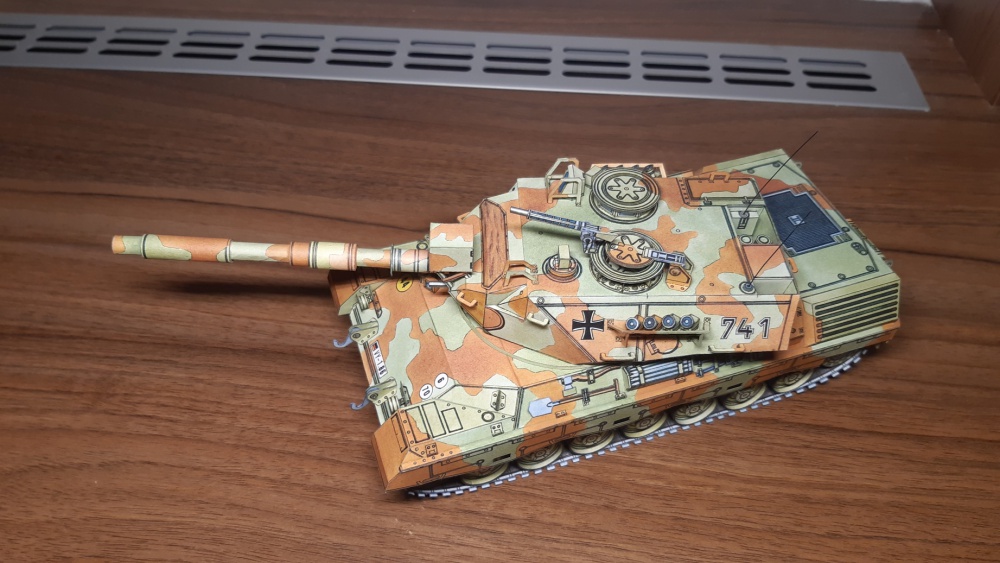 tank Leopard ABC (Plná velikost v novém okně) tank Leopard ABC