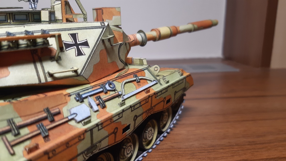 tank Leopard ABC (Plná velikost v novém okně) tank Leopard ABC