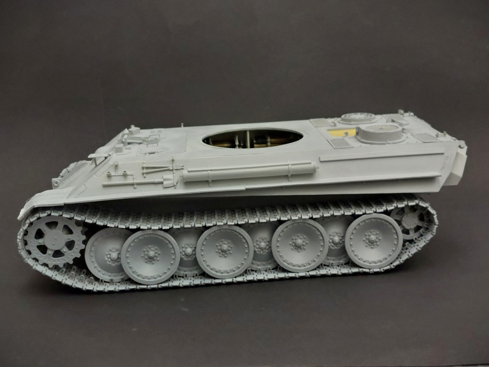 427496