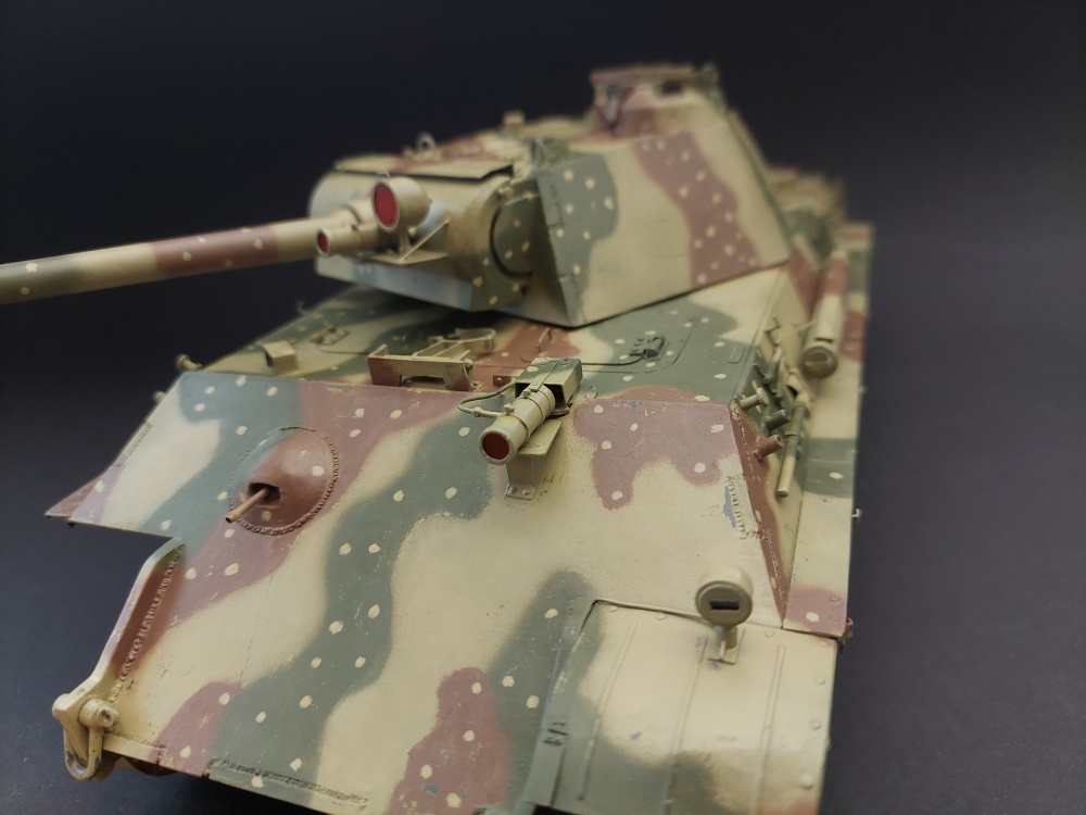 Panther (Plná velikost v novém okně) Panther