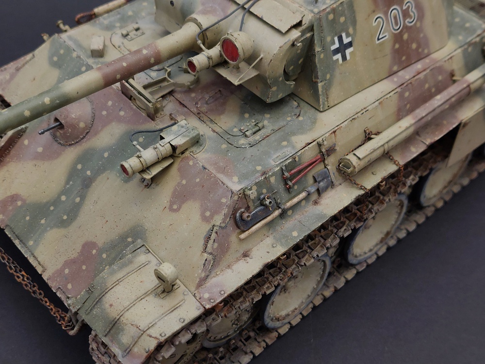 Panther (Plná velikost v novém okně) Panther