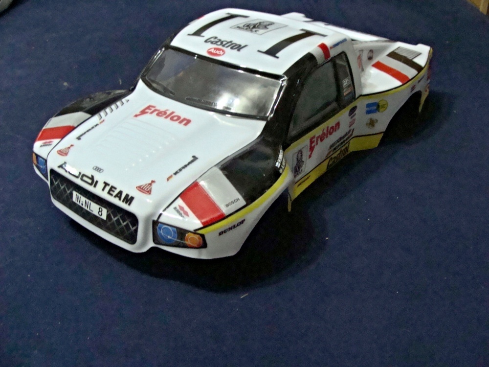 Audi (Plná velikost v novém okně) Audi