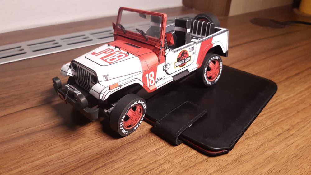 Jeep Wrangler Jurassic Park (Plná velikost v novém okně) Jeep Wrangler Jurassic Park
