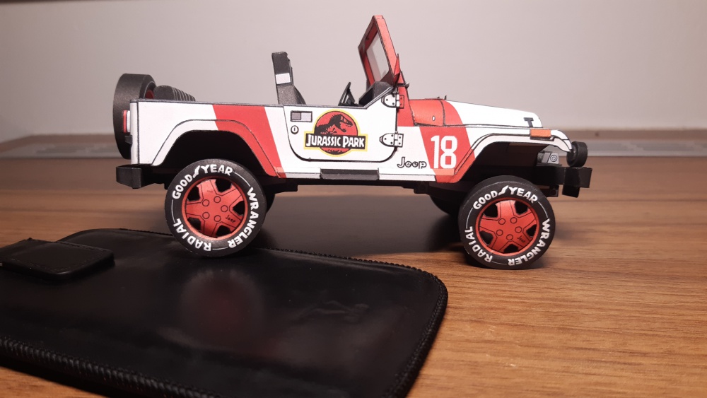 Jeep Wrangler Jurassic Park (Plná velikost v novém okně) Jeep Wrangler Jurassic Park