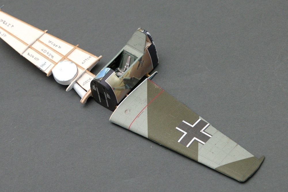 Messerschmitt Bf-109 E4 (Plná velikost v novém okně) Messerschmitt Bf-109 E4