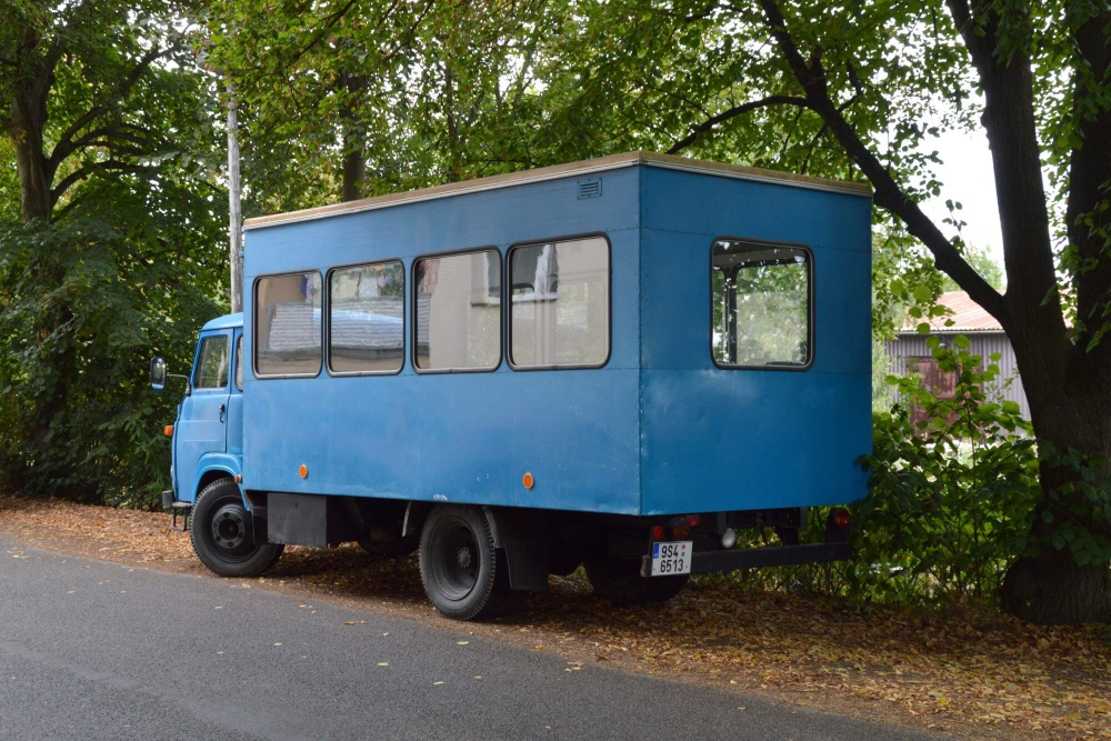 426835