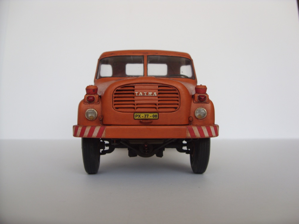 Tatra 148 AD 070.1 (Plná velikost v novém okně) Tatra 148 AD 070.1