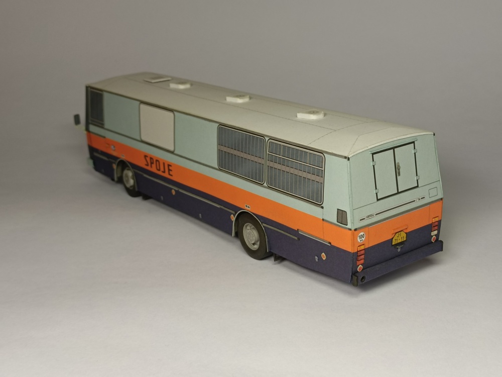 441784