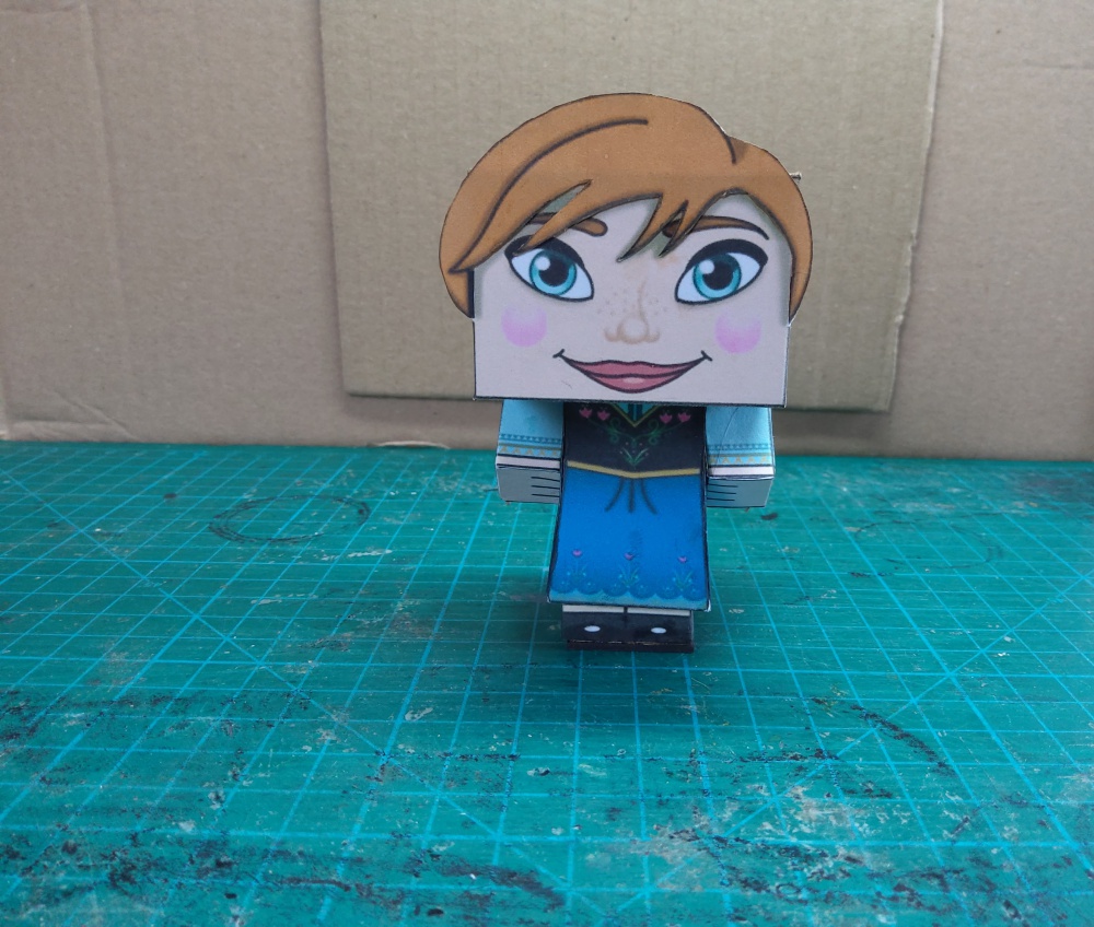 Frozen ANNA (Plná velikost v novém okně) Frozen ANNA