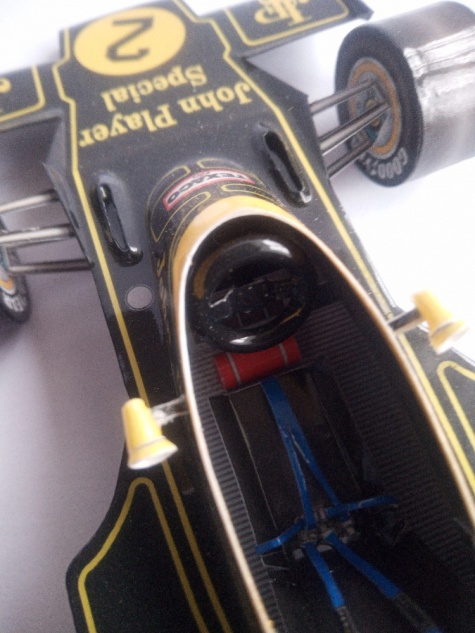 Lotus 72D
