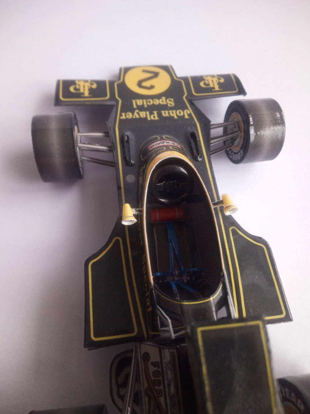 Lotus 72D