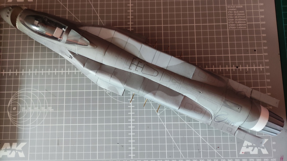 F-16C (Plná velikost v novém okně) F-16C