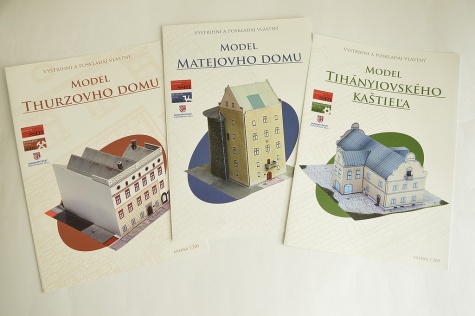 Matejov dom, Thurzov dom a Tihányiovský kaštiel v Banskej Bystrici Matejov dom, Thurzov dom a Tihányiovský kaštiel v Banskej Bystrici
