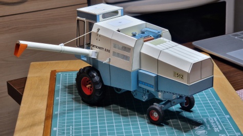 Fortschritt E512
