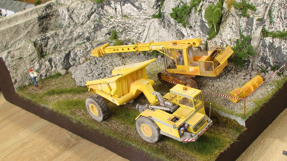 425960
