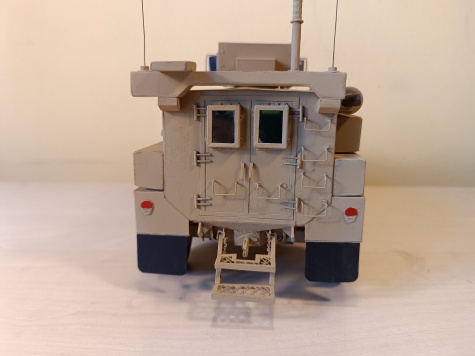 MRAP Cougar 4x4 MRAP Cougar 4x4