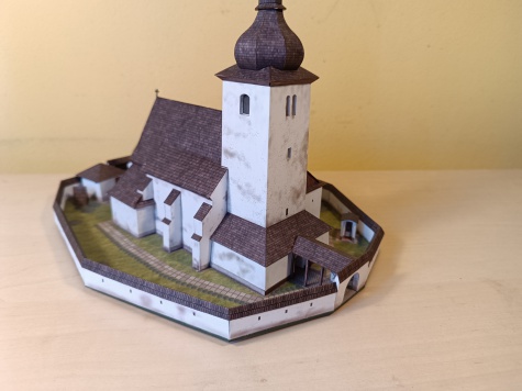 Kostol sv.Michala, Turie