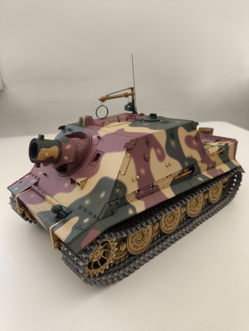 428079