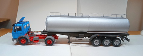 Mercedes - Benz 1628S