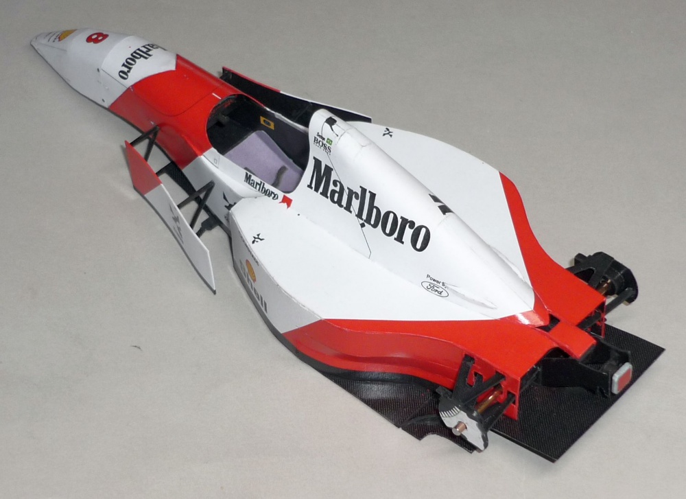 McLaren MP4/8 - Ayrton Senna - GP Monaka 1993 (Plná velikost v novém okně) McLaren MP4/8 - Ayrton Senna - GP Monaka 1993