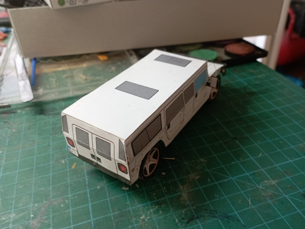 Hummer (Pln� velikost v nov�m okn�) Hummer