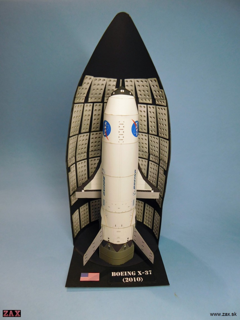 Boeing X-37 (Pln� velikost v nov�m okn�) Boeing X-37