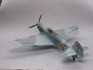 Jak - 9B