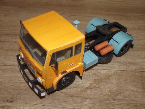 Jelcz 317D a Zremb D18 Jelcz 317D a Zremb D18